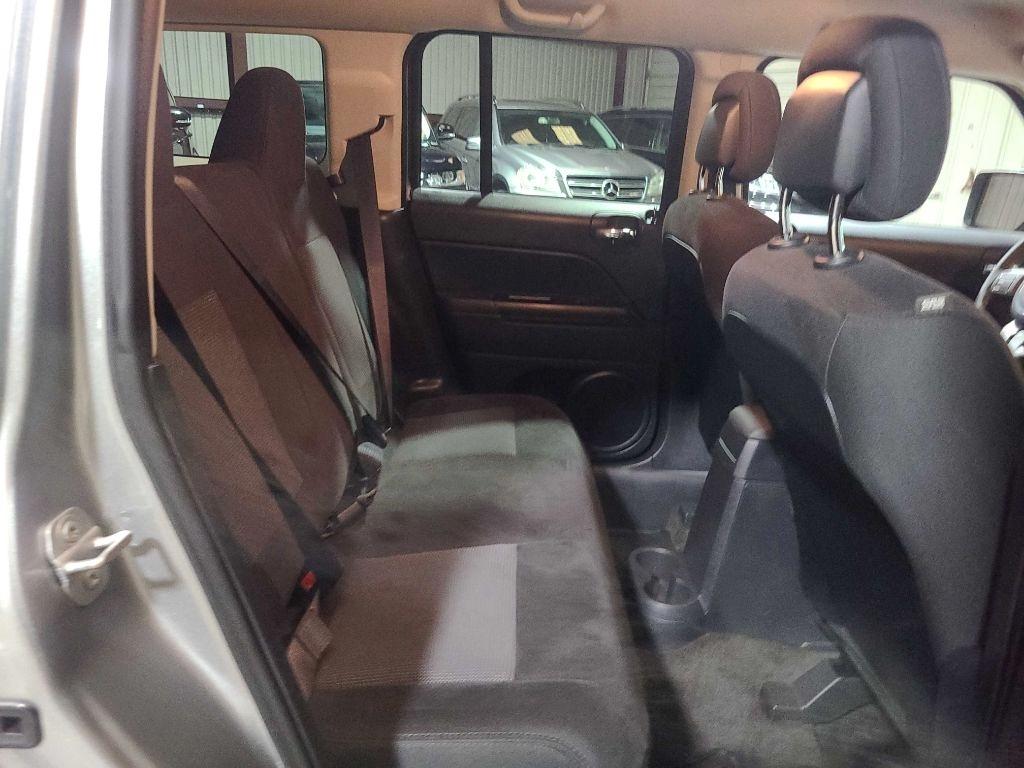 Jeep Patriot FWD 4dr Sport 2015