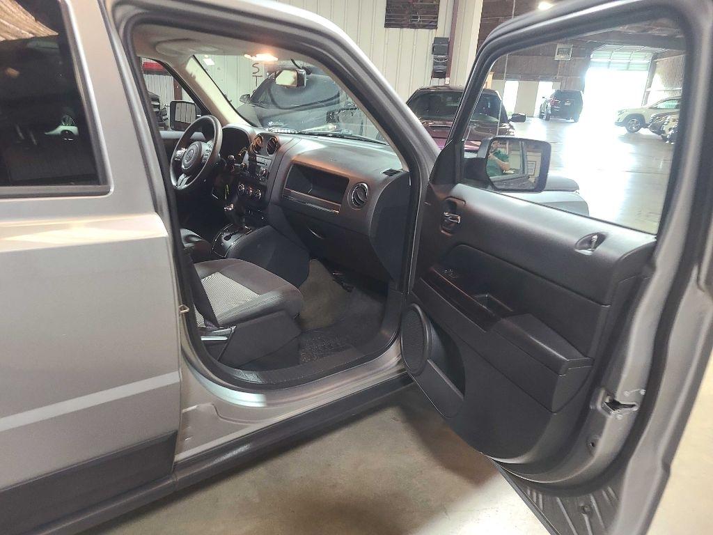 Jeep Patriot FWD 4dr Sport 2015