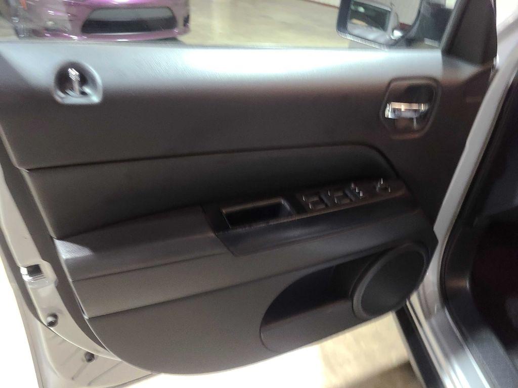 Jeep Patriot FWD 4dr Sport 2015