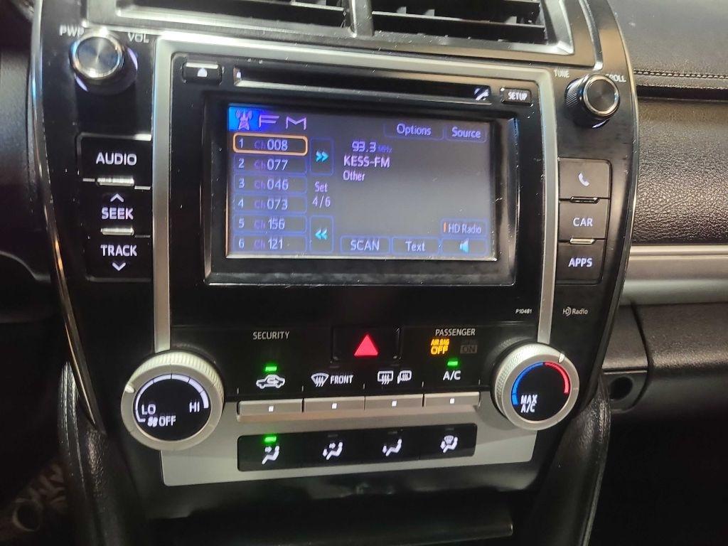 Toyota Camry 4dr Sdn I4 Auto XLE (Natl) 2013