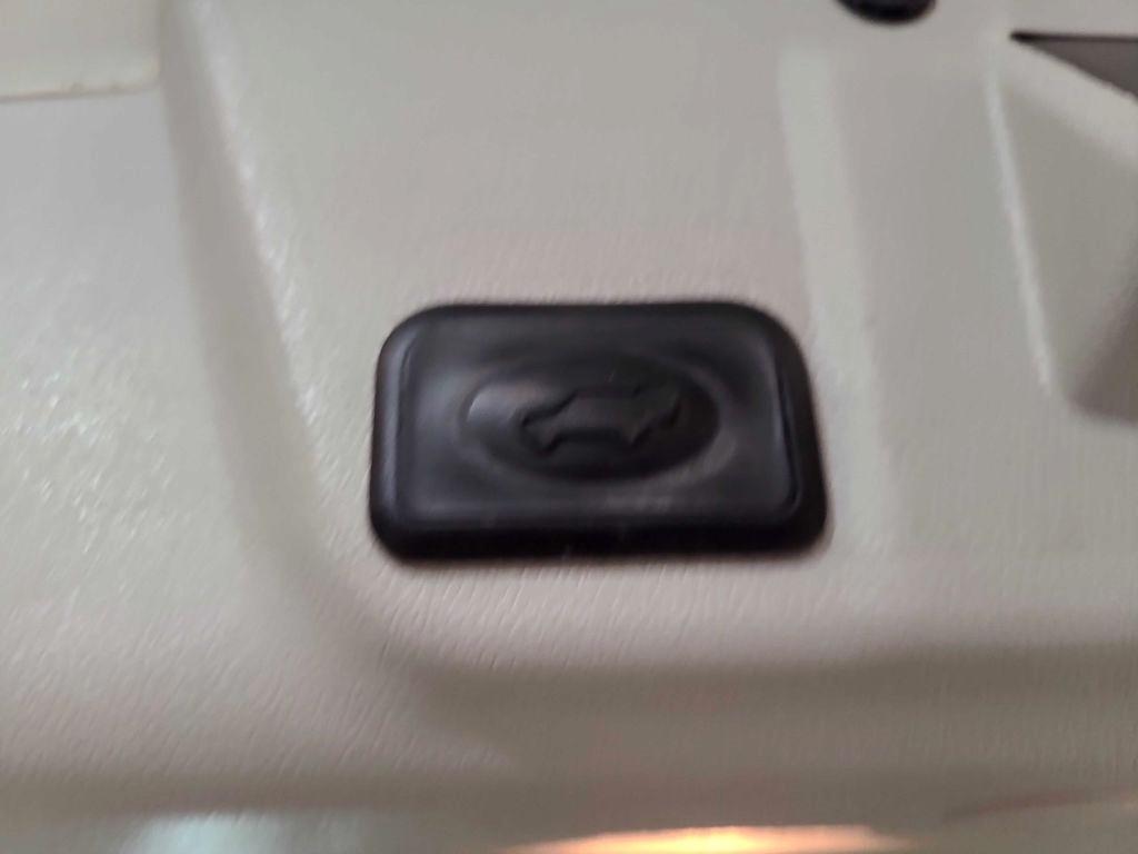 Buick Enclave FWD 4dr Convenience 2015