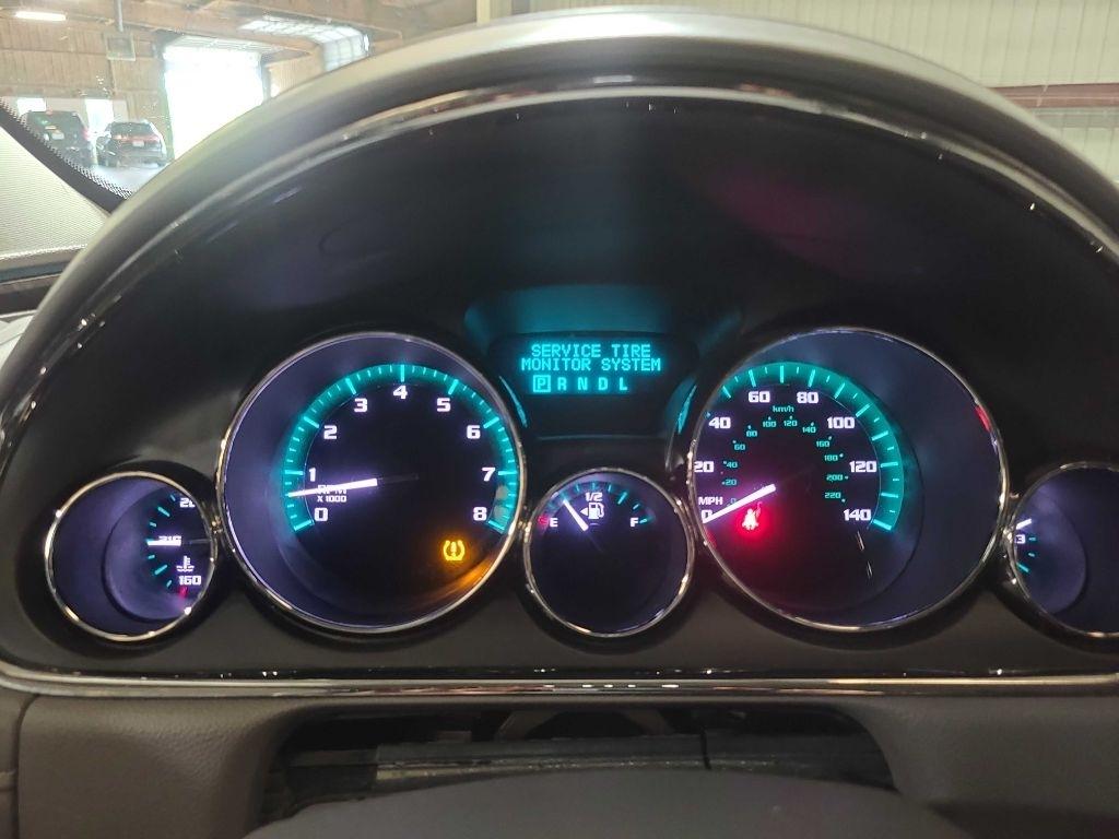 Buick Enclave FWD 4dr Convenience 2015