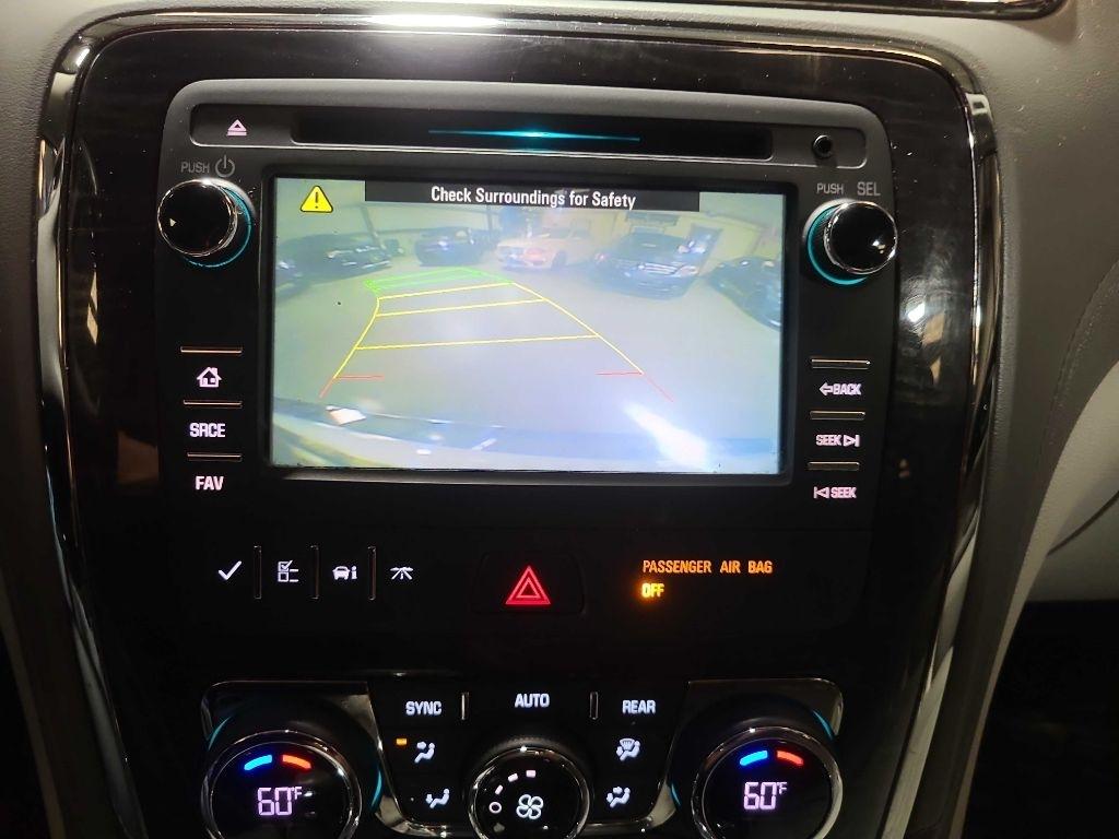 Buick Enclave FWD 4dr Convenience 2015