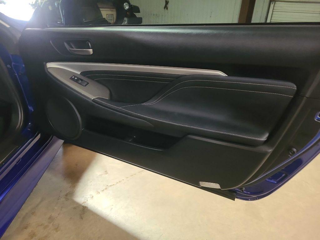 Lexus RC 200t 2dr Cpe 2016
