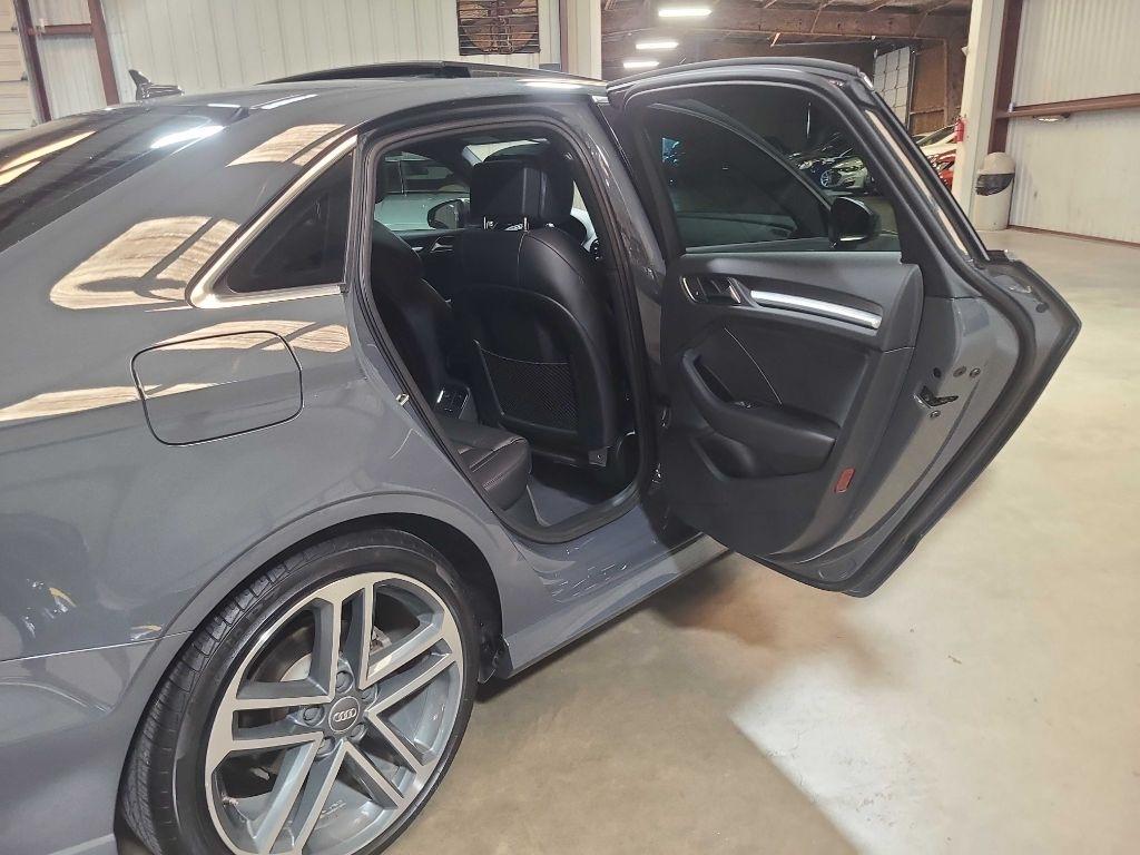 Audi A3 Sedan 2.0 TFSI Tech Premium Plus FWD 2018