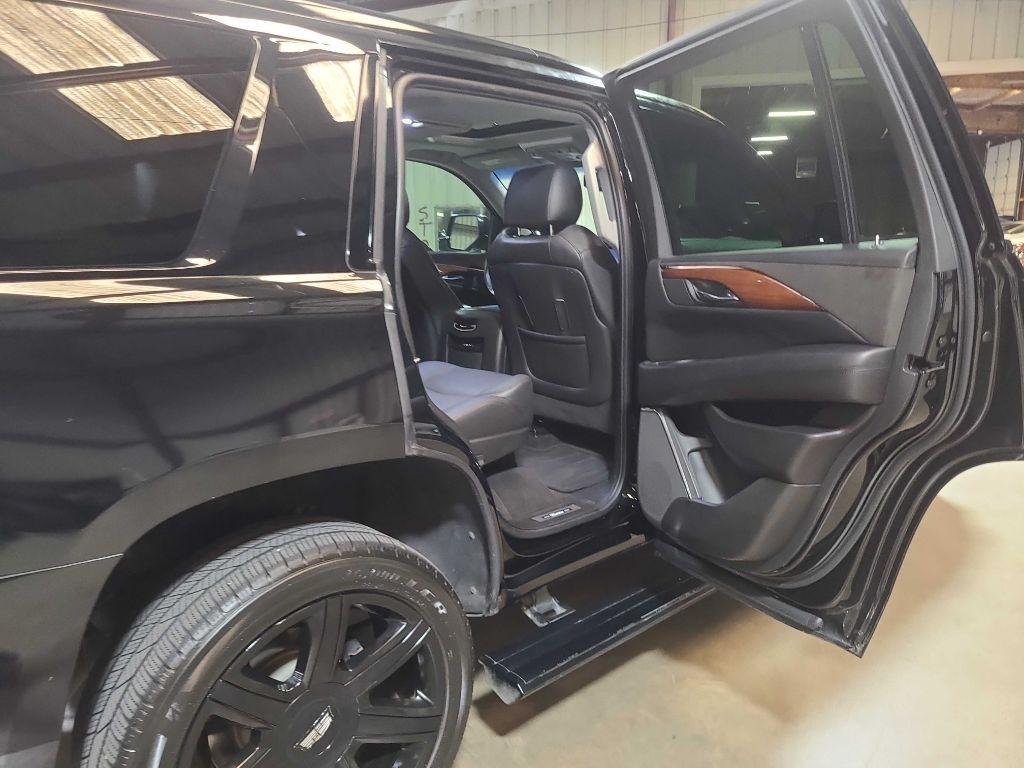 Cadillac Escalade 2WD 4dr Premium Collection 2016