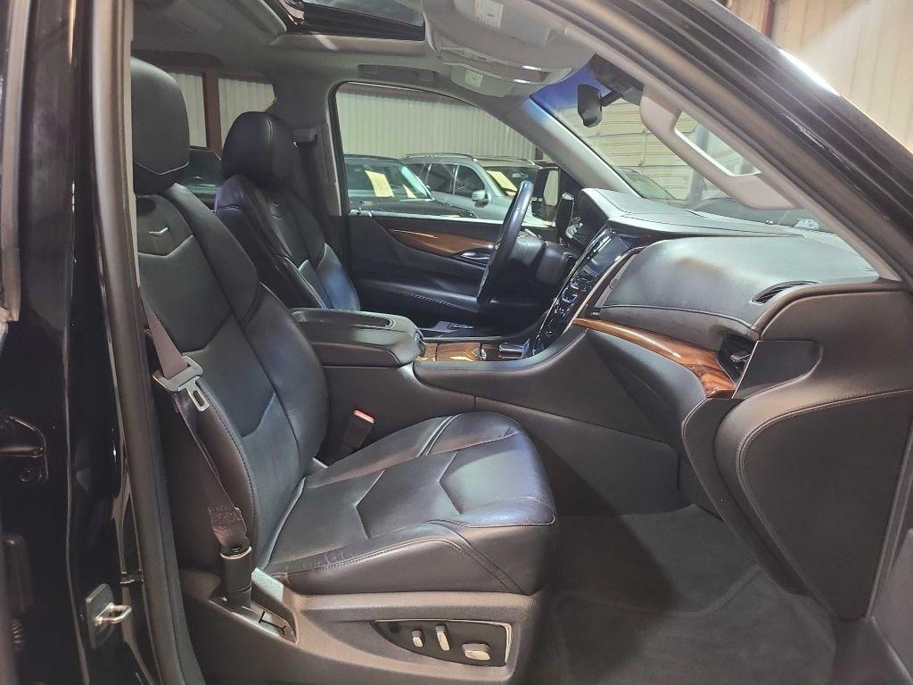 Cadillac Escalade 2WD 4dr Premium Collection 2016