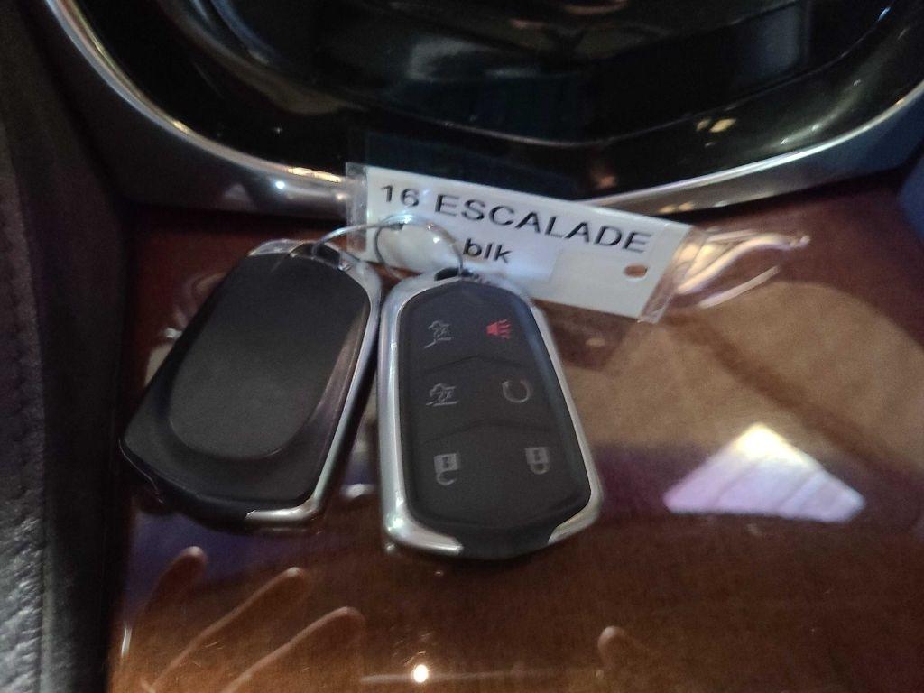 Cadillac Escalade 2WD 4dr Premium Collection 2016