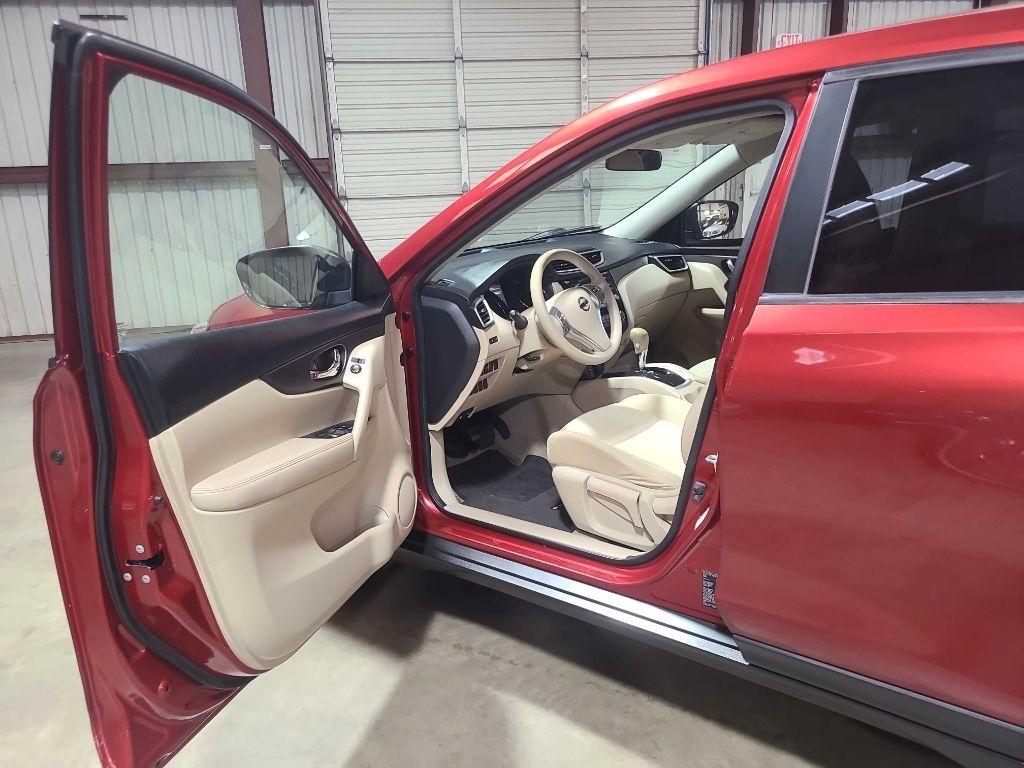 Nissan Rogue FWD 4dr S 2015