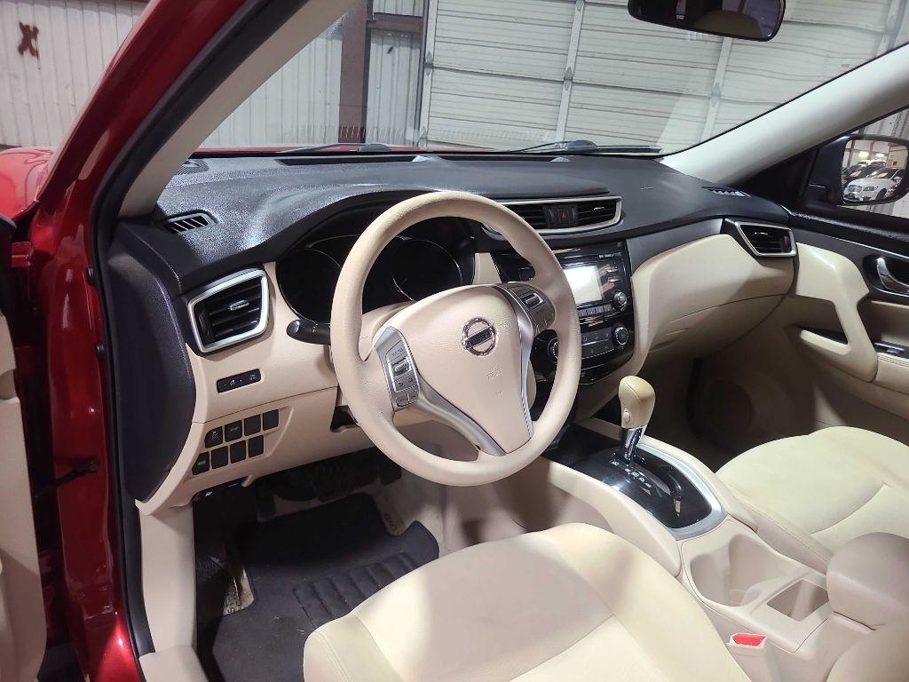 Nissan Rogue FWD 4dr S 2015