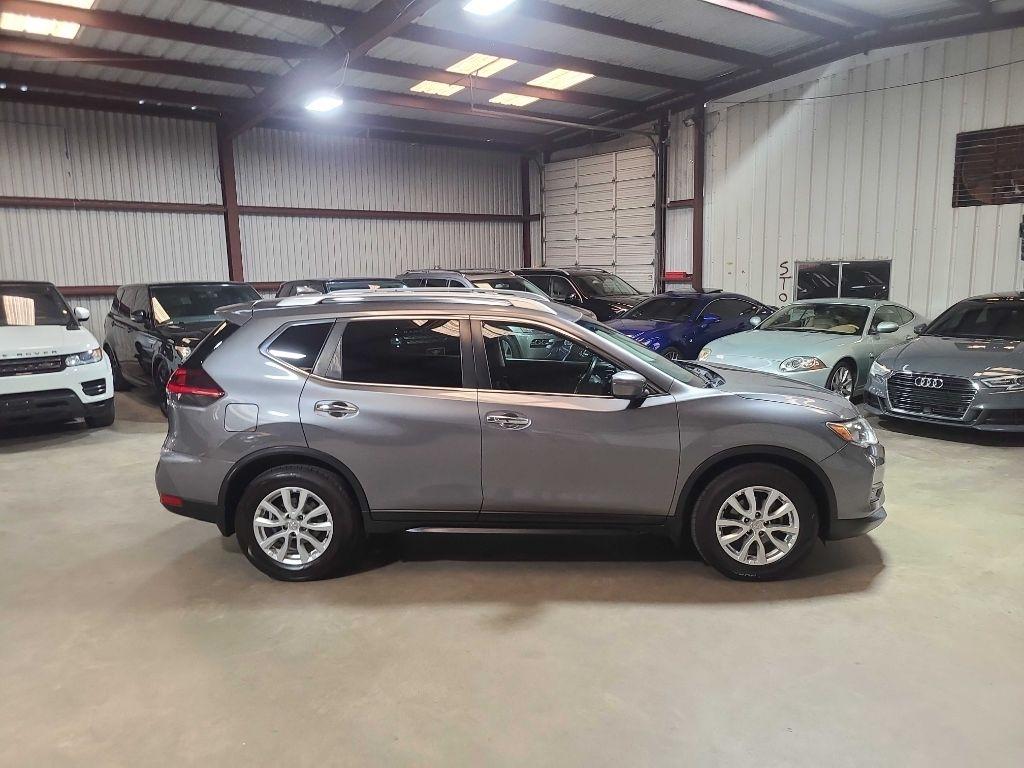 Nissan Rogue FWD SV 2020