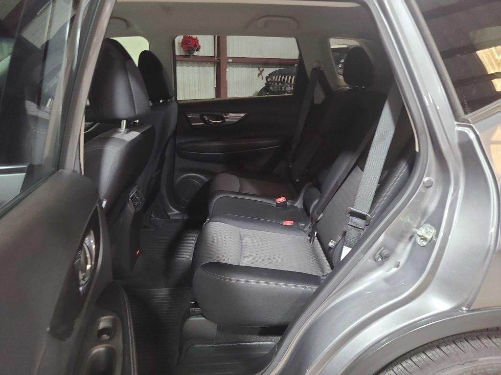 Nissan Rogue FWD SV 2020