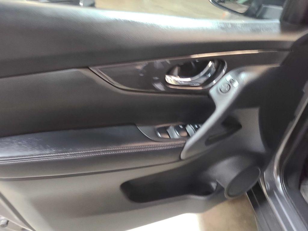 Nissan Rogue FWD SV 2020
