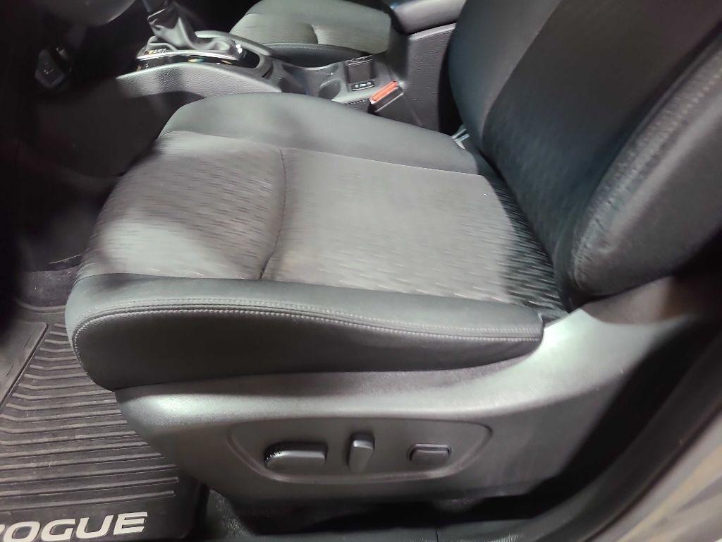 Nissan Rogue FWD SV 2020