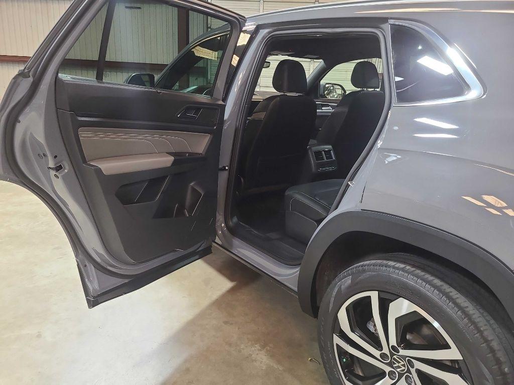 Volkswagen Atlas Cross Sport 3.6L V6 SEL Premium 4MOTION 2021