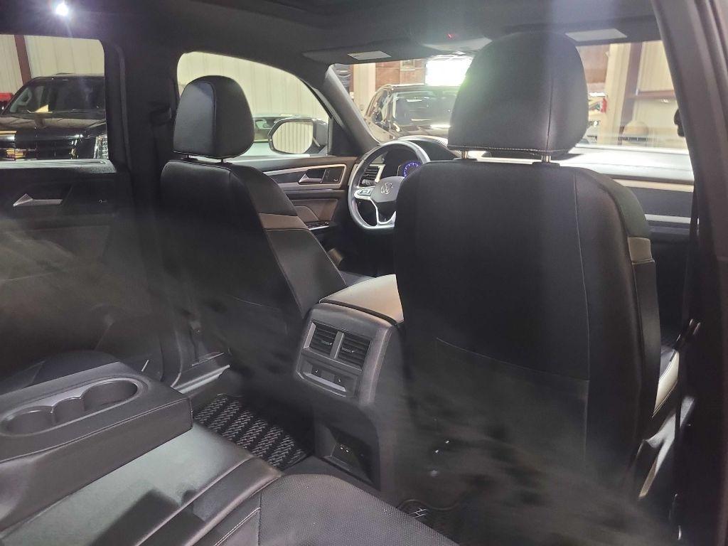 Volkswagen Atlas Cross Sport 3.6L V6 SEL Premium 4MOTION 2021