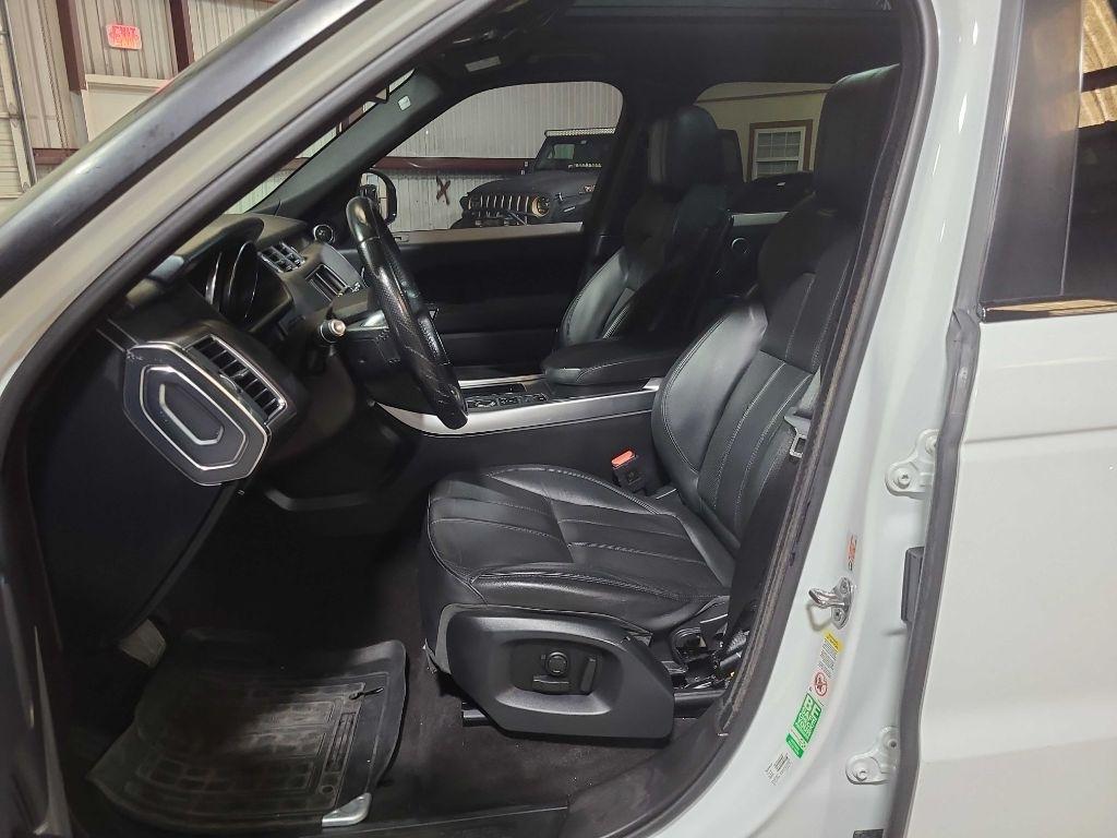 Land Rover Range Rover Sport photo 19