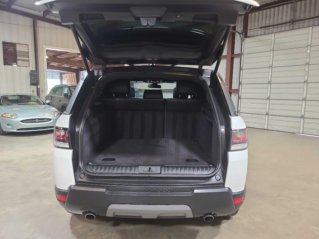 Land Rover Range Rover Sport photo 22