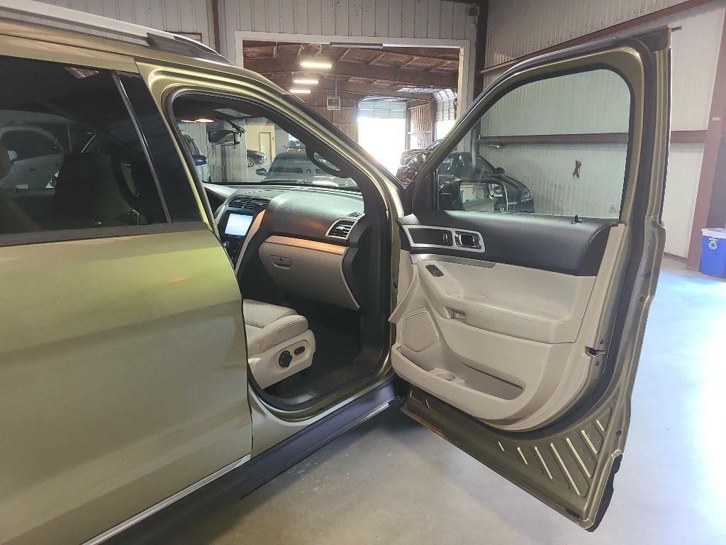 Ford Explorer 4WD 4dr XLT 2013