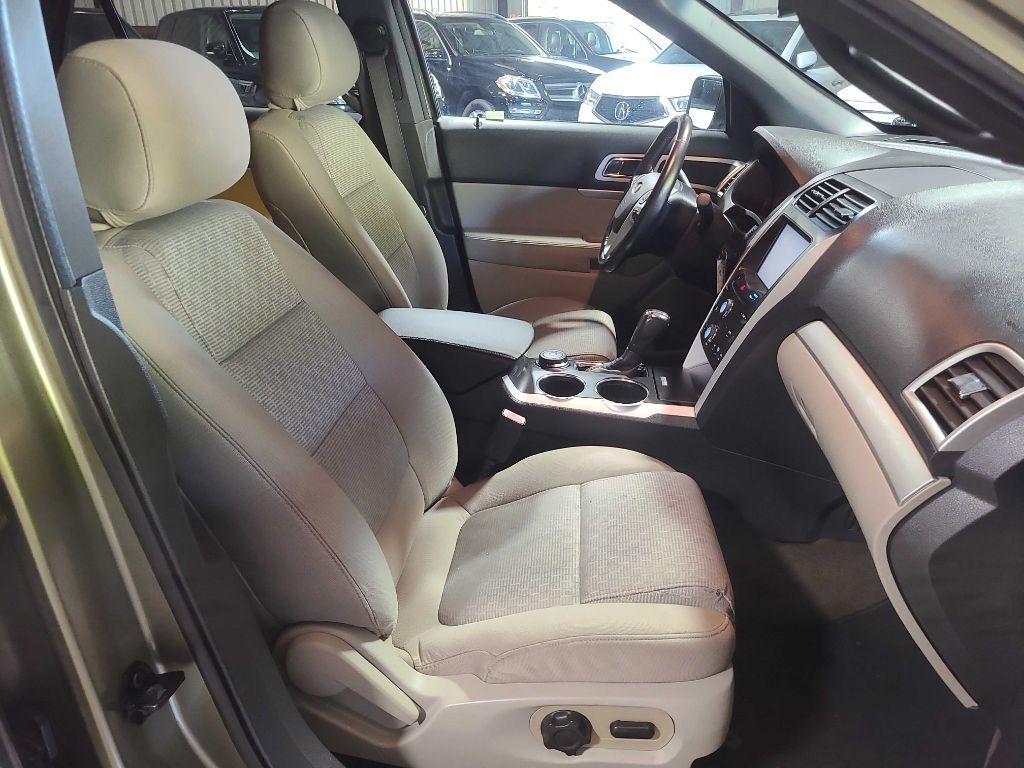 Ford Explorer 4WD 4dr XLT 2013