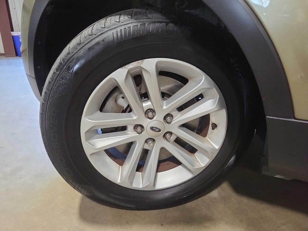 Ford Explorer 4WD 4dr XLT 2013