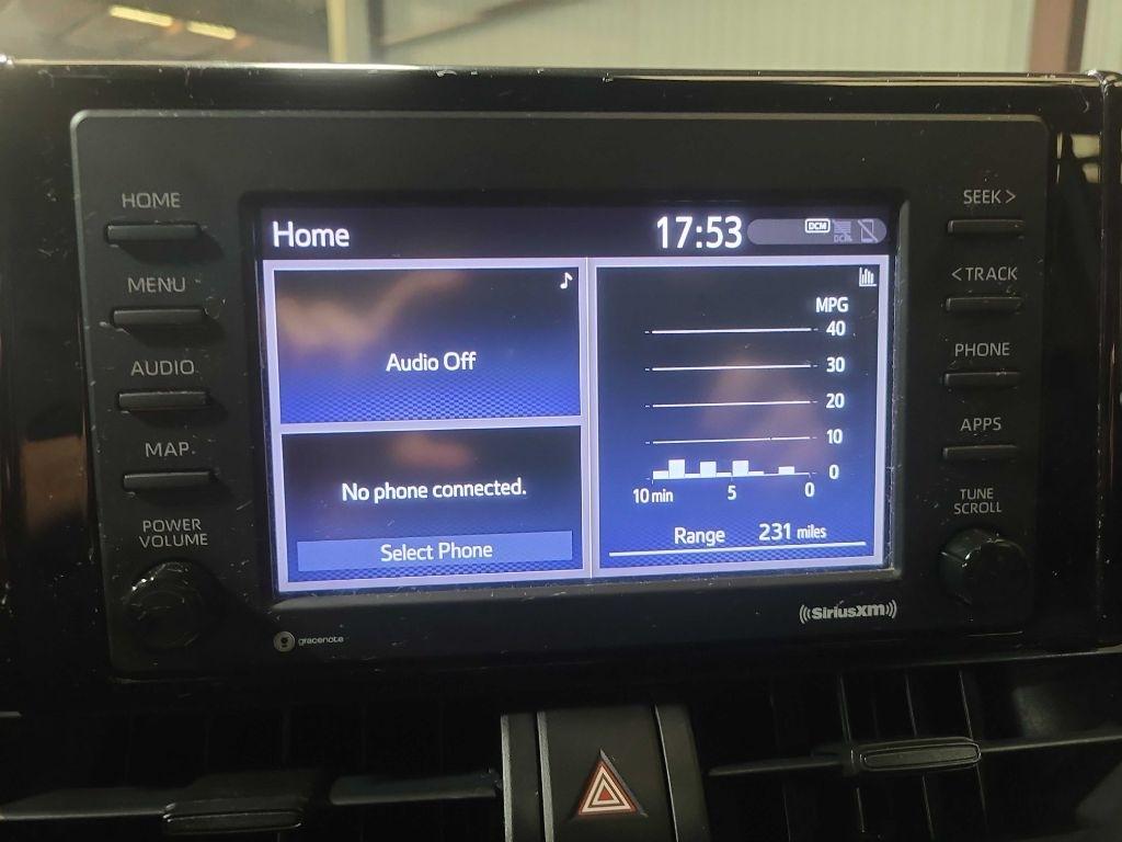 Toyota RAV4 LE FWD (Natl) 2020