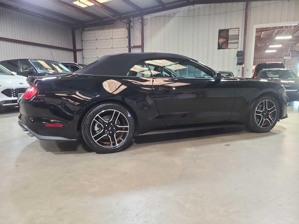 Ford Mustang EcoBoost Convertible 2021