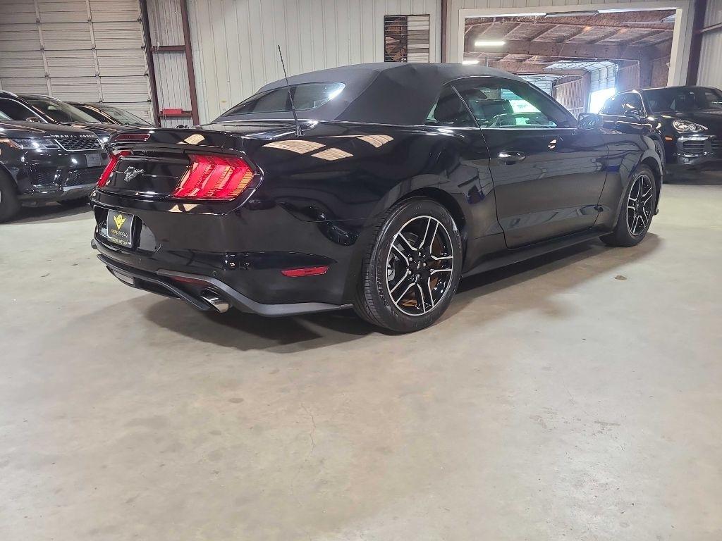 Ford Mustang EcoBoost Convertible 2021