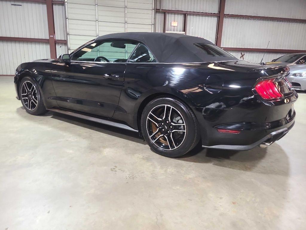 Ford Mustang EcoBoost Convertible 2021