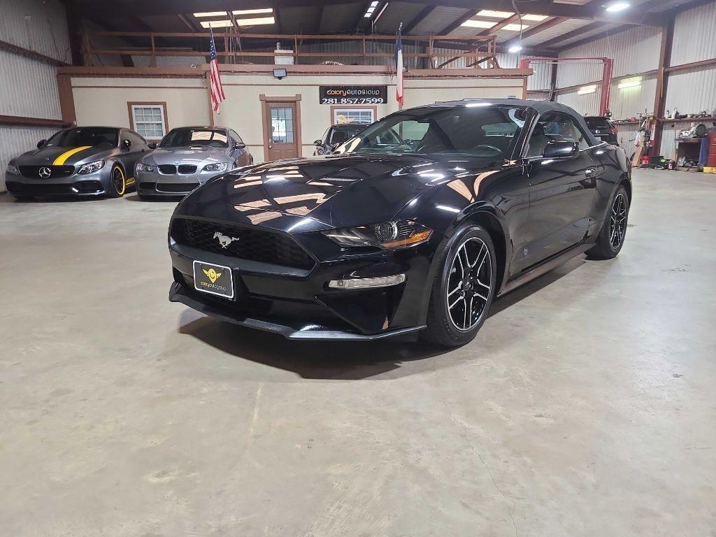 Ford Mustang EcoBoost Convertible 2021