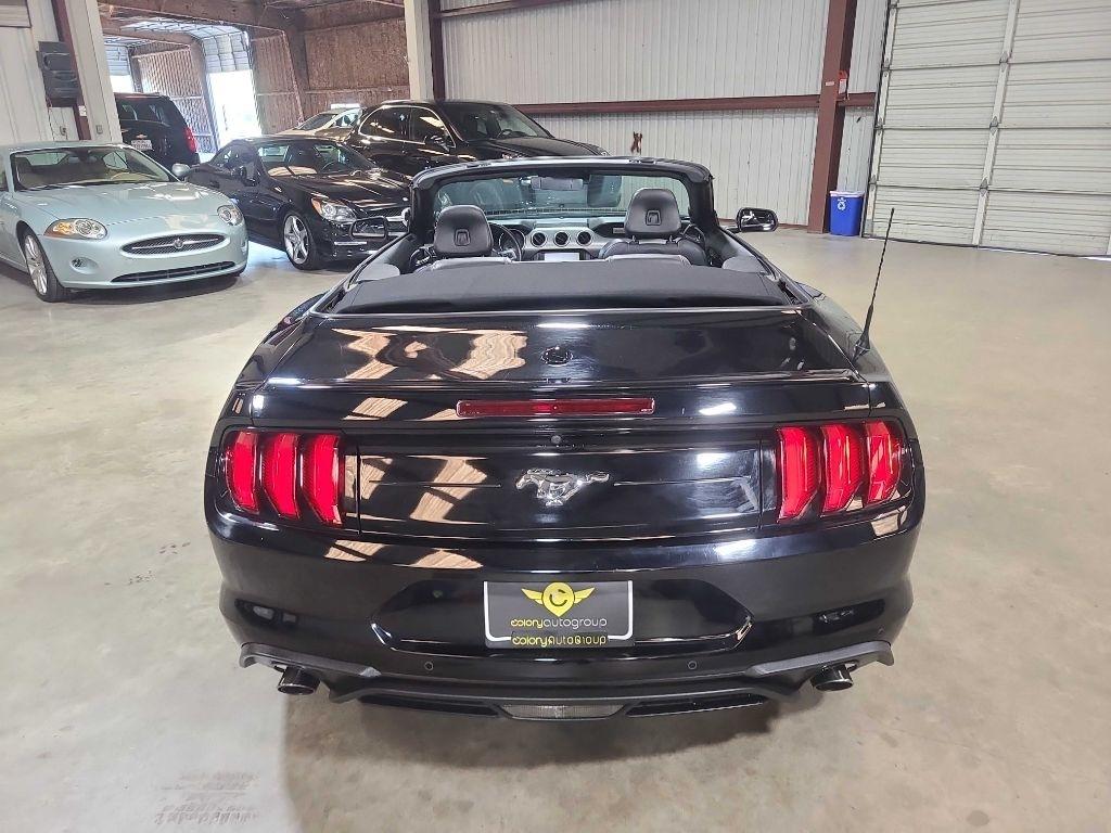 Ford Mustang EcoBoost Convertible 2021