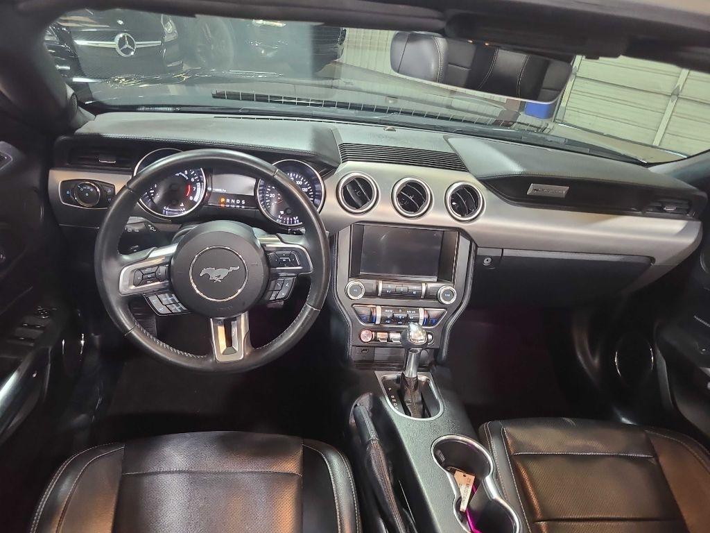 Ford Mustang EcoBoost Convertible 2021
