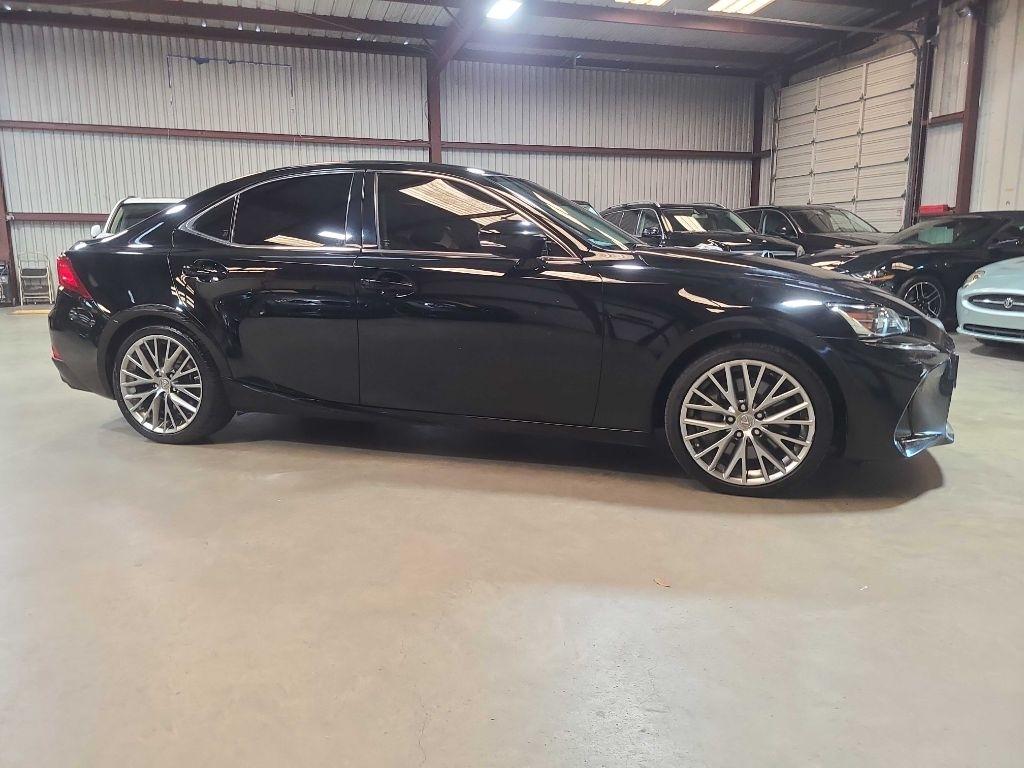 Lexus IS IS Turbo RWD 2017