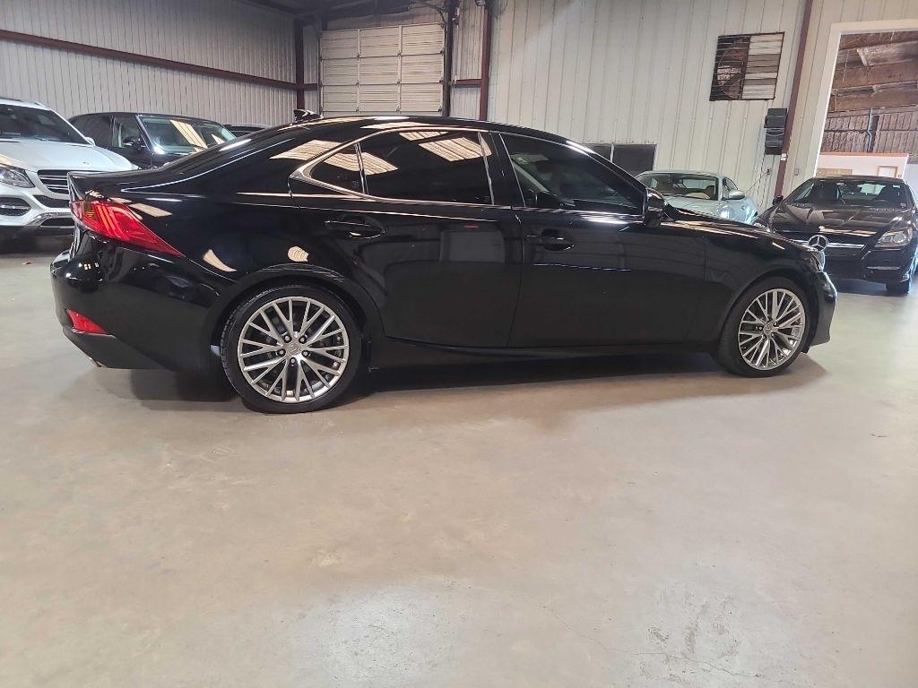Lexus IS IS Turbo RWD 2017