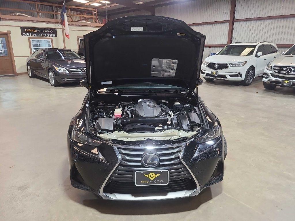 Lexus IS IS Turbo RWD 2017
