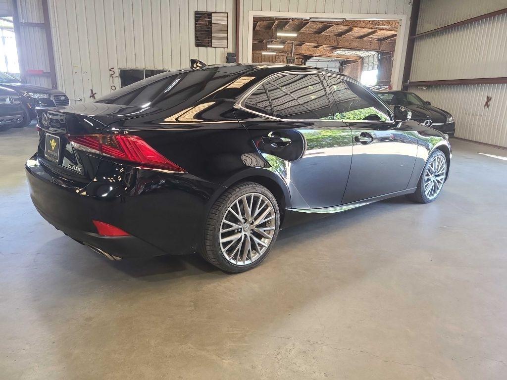 Lexus IS IS Turbo RWD 2017