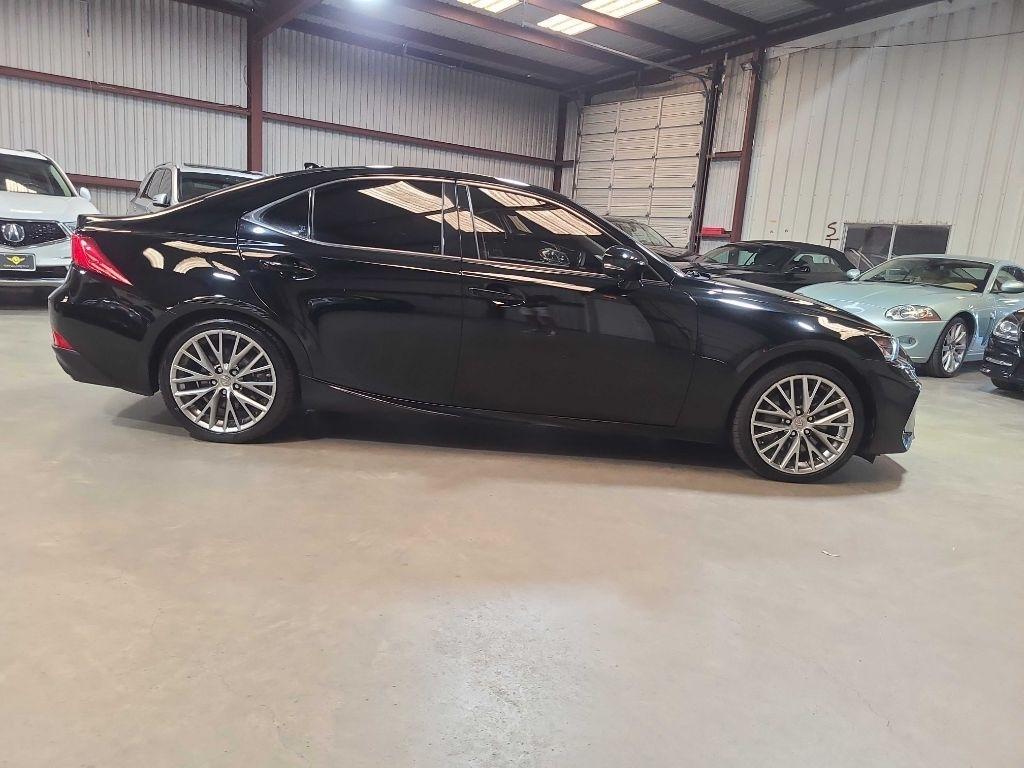 Lexus IS IS Turbo RWD 2017