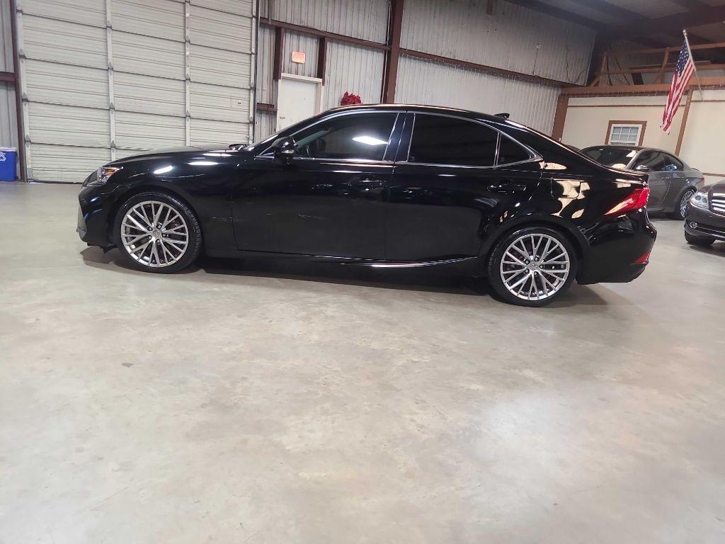 Lexus IS IS Turbo RWD 2017