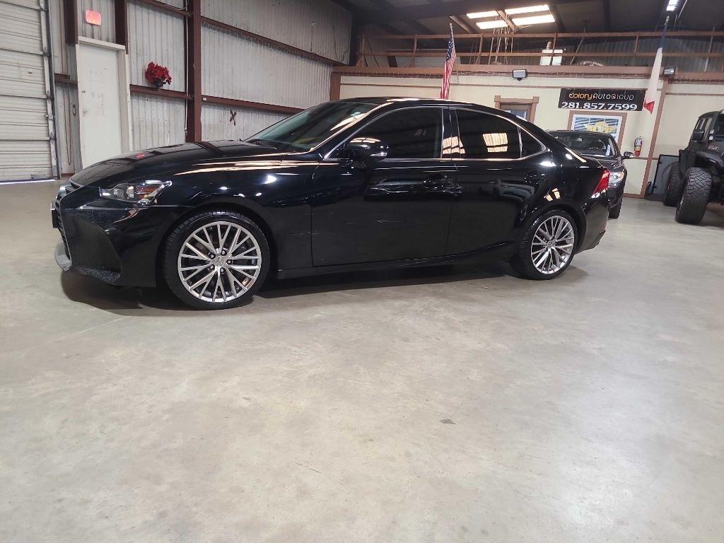 Lexus IS IS Turbo RWD 2017