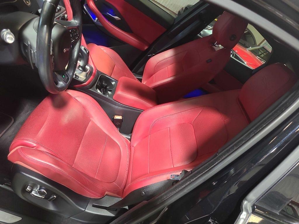Jaguar E-Pace P300 AWD R-Dynamic S 2018