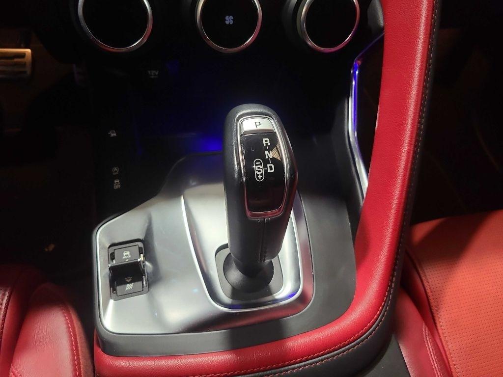 Jaguar E-Pace P300 AWD R-Dynamic S 2018