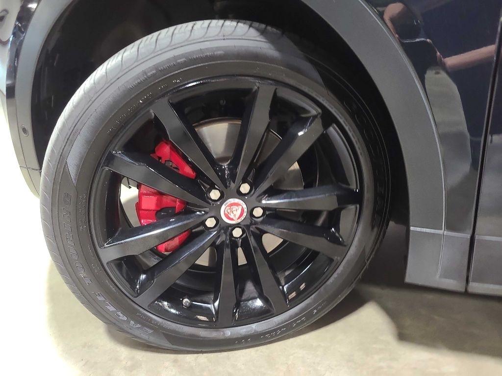 Jaguar E-Pace P300 AWD R-Dynamic S 2018