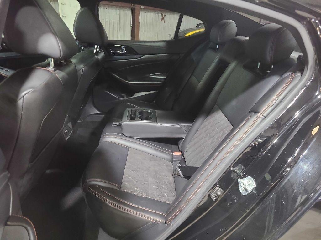 Nissan Maxima SR CVT 2023