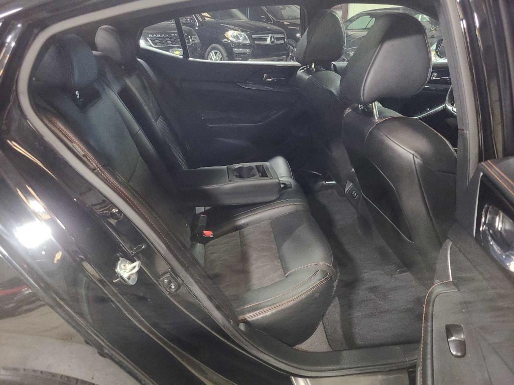 Nissan Maxima SR CVT 2023