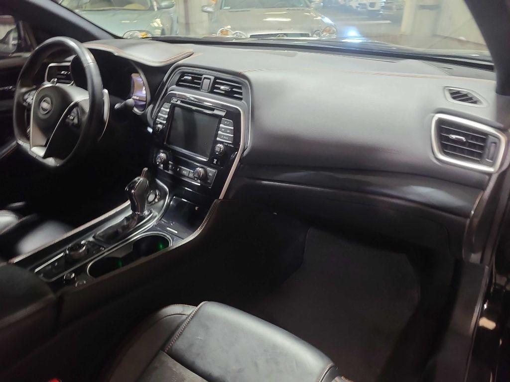 Nissan Maxima SR CVT 2023