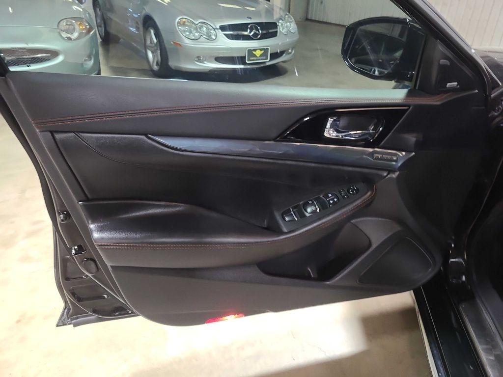 Nissan Maxima SR CVT 2023