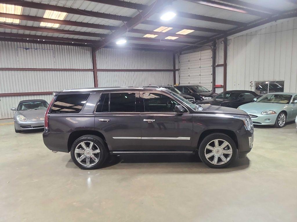 Cadillac Escalade 2WD 4dr Premium 2015