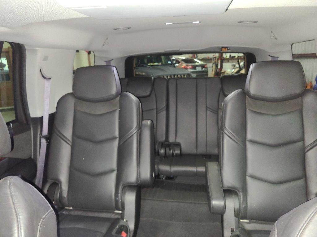 Cadillac Escalade 2WD 4dr Premium 2015
