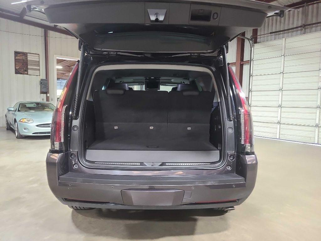 Cadillac Escalade 2WD 4dr Premium 2015
