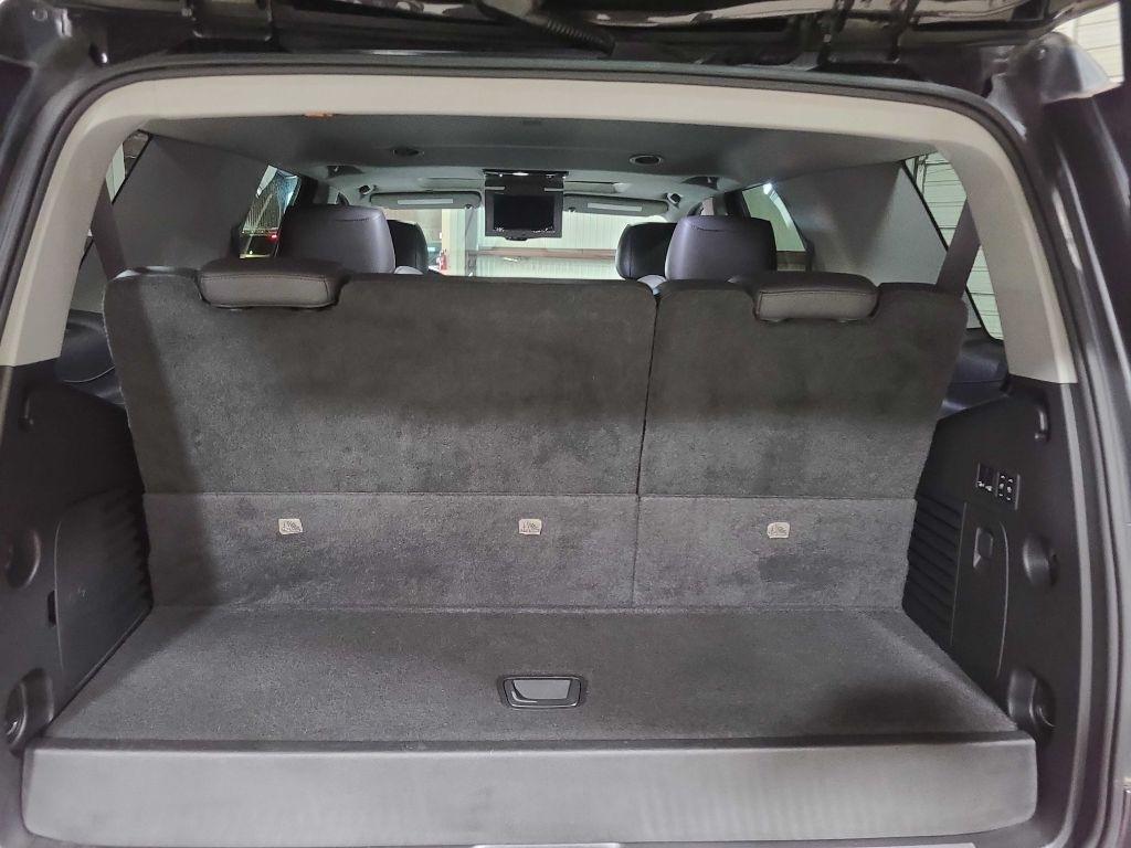 Cadillac Escalade 2WD 4dr Premium 2015